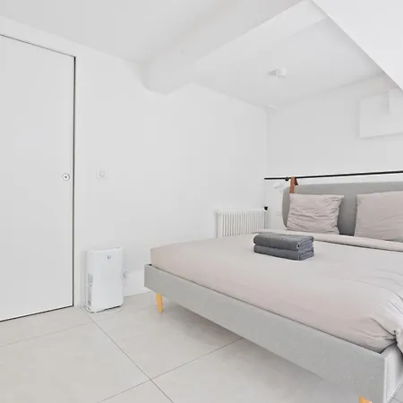 Διαμέρισμα Luxurious Mezzanine Quartier Tour Eiffel