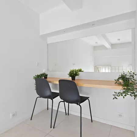 Διαμέρισμα Luxurious Mezzanine Quartier Tour Eiffel